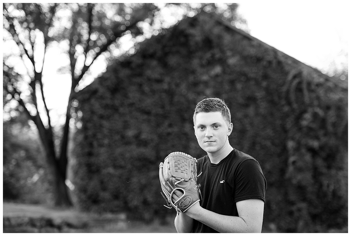 senior boy golf senior portrait session-0022.JPG